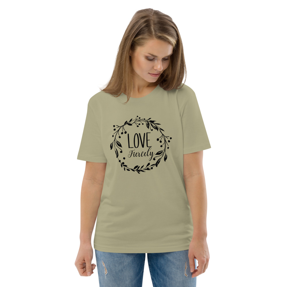 Love T-Shirt - Image 3